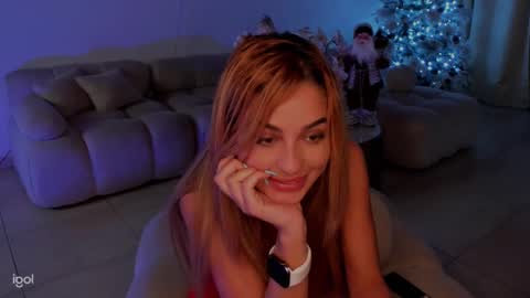 Snapshot of ammy_oxford chatting on December 19, 2024, 12:24 am Ammy online show from December 19, 2024, 12:24 am