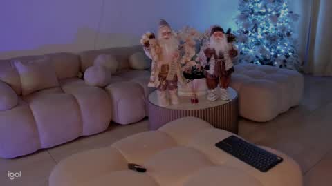 Snapshot of ammy_oxford chatting on December 29, 2024, 12:41 am Ammy online show from December 29, 2024, 12:41 am