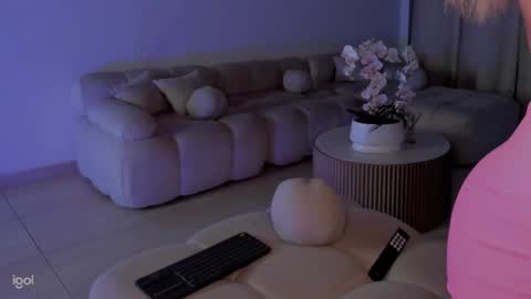 Snapshot of ammy_oxford chatting on January 29, 2025, 12:33 am Ammy online show from January 29, 2025, 12:33 am