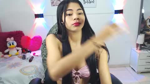 Snapshot of ammyy_wood_ chatting on October 11, 2025, 4:12 am ammyy_wood_ online show from October 11, 2025, 4:12 am