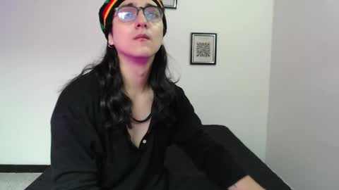 Snapshot of amoneth_xx chatting on February 13, 2026, 8:27 pm Amoneth online show from February 13, 2026, 8:27 pm