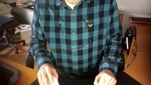 Snapshot of amor2200 chatting on December 25, 2024, 1:19 pm Amor2200 online show from December 25, 2024, 1:19 pm