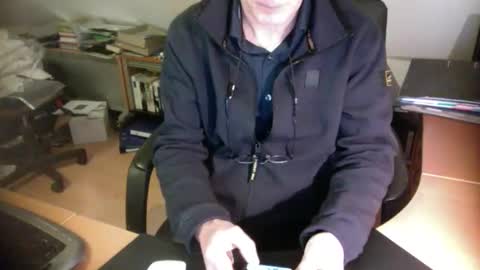 Snapshot of amor2200 chatting on January 21, 2025, 8:00 pm Amor2200 online show from January 21, 2025, 8:00 pm