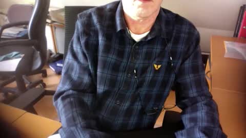 Snapshot of amor2200 chatting on March 1, 2025, 3:05 pm Amor2200 online show from March 1, 2025, 3:05 pm