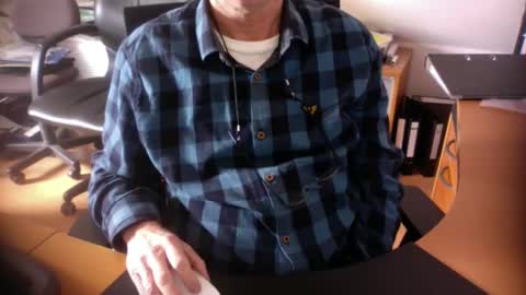 Snapshot of amor2200 chatting on March 11, 2025, 11:23 am Amor2200 online show from March 11, 2025, 11:23 am