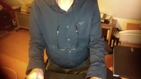 Amor2200 online show from November 29, 2025, 5:05 pm