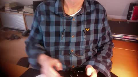 Amor2200 online show from February 6, 2026, 10:29 am