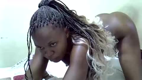 Snapshot of amor_anny chatting on May 28, 2026, 7:33 pm anny online show from May 28, 2026, 7:33 pm