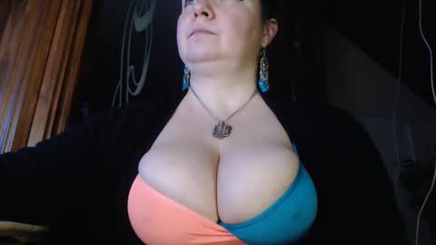 Snapshot of amorelara chatting on January 10, 2025, 5:05 am amorelara online show from January 10, 2025, 5:05 am