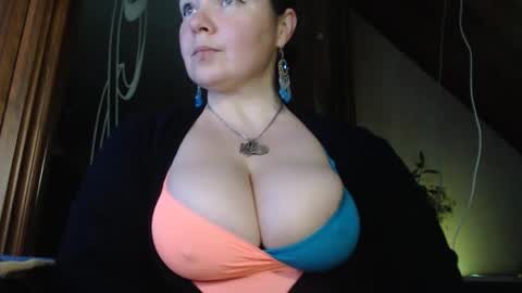 Snapshot of amorelara chatting on January 24, 2025, 4:05 am amorelara online show from January 24, 2025, 4:05 am