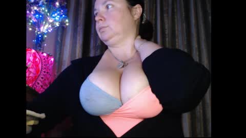 Snapshot of amorelara chatting on September 20, 2025, 8:26 am amorelara online show from September 20, 2025, 8:26 am