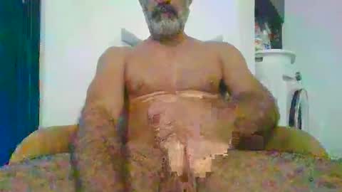 Snapshot of amram1985 chatting on November 8, 2025, 2:28 pm amram1985 online show from November 8, 2025, 2:28 pm