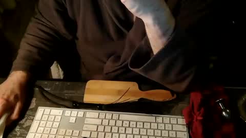 Snapshot of amslave4f chatting on February 8, 2025, 9:25 pm amslave4f online show from February 8, 2025, 9:25 pm