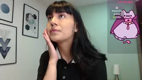 Amy 3 online show from June 12, 2026, 4:44 am