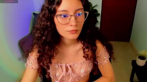 Snapshot of amy_adammss chatting on December 1, 2025, 2:44 pm amy_adammss online show from December 1, 2025, 2:44 pm
