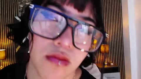 Amy online show from April 16, 2026, 1:01 pm