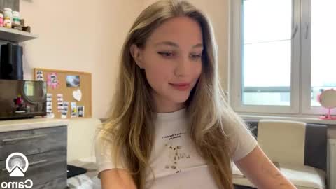 Snapshot of amy_chill chatting on November 11, 2025, 11:10 am Amy Chill online show from November 11, 2025, 11:10 am