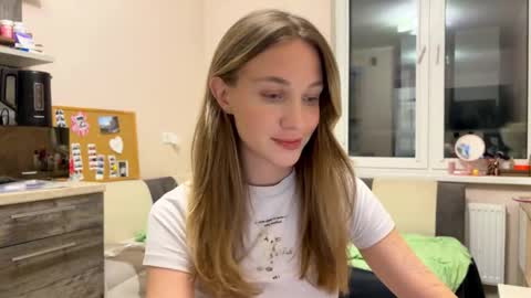 Snapshot of amy_chill chatting on December 1, 2025, 6:35 pm Amy Chill online show from December 1, 2025, 6:35 pm