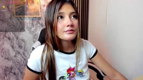 Snapshot of amy_innocent_ chatting on October 5, 2025, 7:56 pm Amy online show from October 5, 2025, 7:56 pm