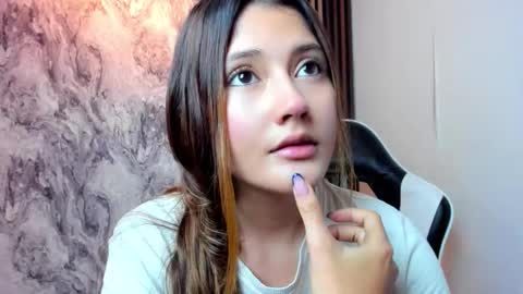 Snapshot of amy_innocent_ chatting on November 7, 2025, 8:20 pm Amy online show from November 7, 2025, 8:20 pm