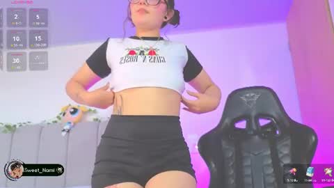 Snapshot of amy_lit chatting on July 23, 2026, 9:57 pm Hello I am Allison Welcome to my room and let is have a good time together whith me online show from July 23, 2026, 9:57 pm