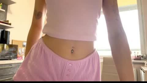 Snapshot of amy_meoww chatting on April 14, 2026, 3:29 pm amy_meoww online show from April 14, 2026, 3:29 pm