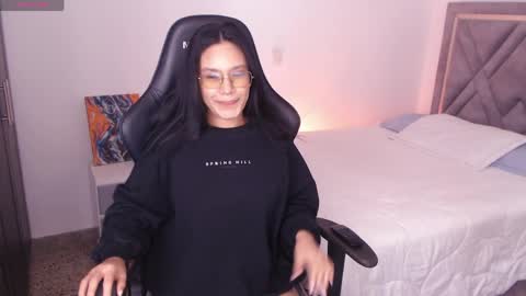 Mia Cristancho online show from June 7, 2026, 3:49 pm