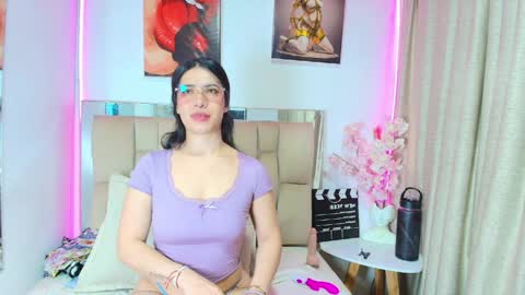 Snapshot of amy_swann chatting on April 11, 2026, 11:25 am Amy online show from April 11, 2026, 11:25 am
