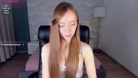 Amy online show from November 8, 2025, 6:29 pm