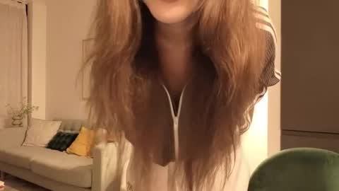 Snapshot of amyalwayshere chatting on December 22, 2025, 5:26 am girl next door named Amy online show from December 22, 2025, 5:26 am