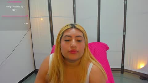 Snapshot of amycook8 chatting on January 11, 2025, 10:40 am Amy Cook online show from January 11, 2025, 10:40 am