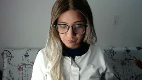 amycosplay99 online show from January 19, 2025, 5:58 am