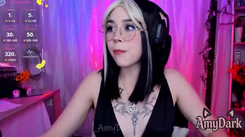 Snapshot of amydark chatting on December 4, 2025, 12:58 pm Amy online show from December 4, 2025, 12:58 pm