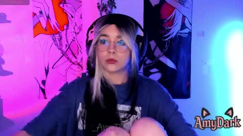 Snapshot of amydark chatting on April 17, 2026, 11:52 pm Amy online show from April 17, 2026, 11:52 pm