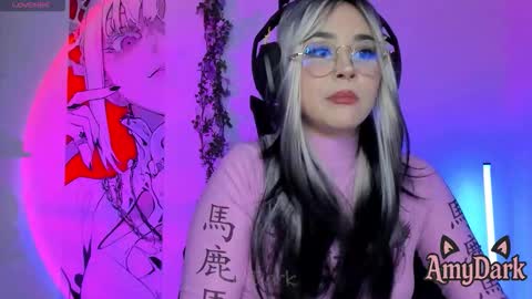 Snapshot of amydark chatting on May 13, 2026, 9:33 pm Amy online show from May 13, 2026, 9:33 pm