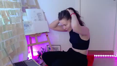 amydreamgirl online show from May 20, 2026, 4:57 pm