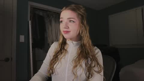 Snapshot of amyjj chatting on September 24, 2025, 2:15 am Amy online show from September 24, 2025, 2:15 am