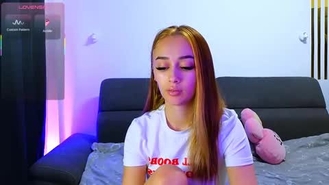 amykentt online show from September 12, 2025, 2:50 pm