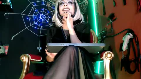 Amy Wong Grey online show from October 26, 2025, 10:58 pm