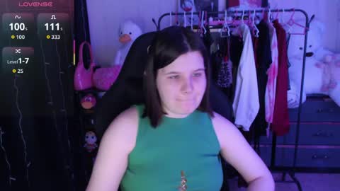 Snapshot of amyvibes chatting on May 5, 2026, 6:38 pm amyvibes online show from May 5, 2026, 6:38 pm