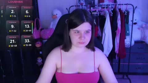 Snapshot of amyvibes chatting on May 12, 2026, 6:38 pm amyvibes online show from May 12, 2026, 6:38 pm