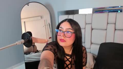 Snapshot of amywhitte_ chatting on December 16, 2025, 7:08 pm amywhitte_ online show from December 16, 2025, 7:08 pm