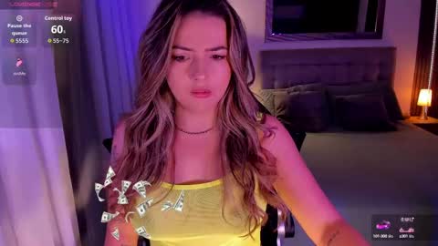 Snapshot of amywoods chatting on September 10, 2025, 9:37 pm online show from September 10, 2025, 9:37 pm