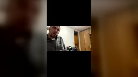 Snapshot of amyyrlikesdeep chatting on March 24, 2026, 11:21 pm amyyrlikesdeep online show from March 24, 2026, 11:21 pm