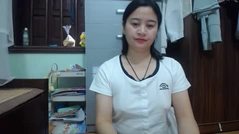 an_naughty online show from November 12, 2025, 3:07 am