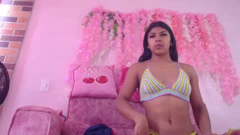 Snapshot of ana__grace chatting on May 1, 2026, 12:43 pm Ana online show from May 1, 2026, 12:43 pm