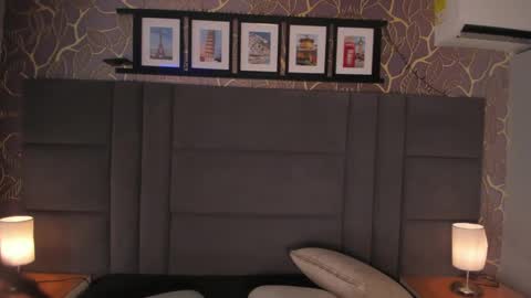 Ana  online show from February 6, 2025, 12:48 pm