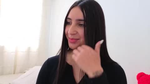 Snapshot of ana_castilo chatting on October 20, 2025, 1:44 pm Ana  IG an castillo 1 online show from October 20, 2025, 1:44 pm