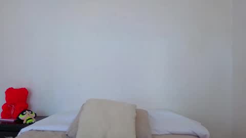 Ana  IG an castillo 1 online show from February 5, 2026, 1:38 pm