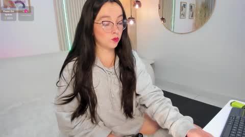  Ana  online show from November 27, 2025, 8:05 am